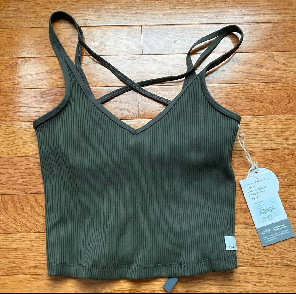 NEW Vuori oregano olive green rib crop top size small